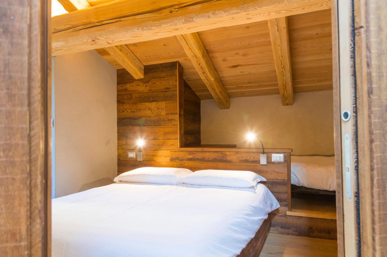 La Placette - Albergo Diffuso E Trattoria Usseaux Kültér fotó