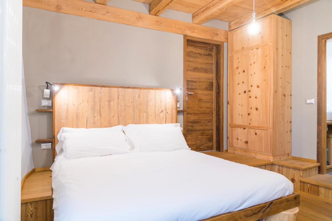 La Placette - Albergo Diffuso E Trattoria Usseaux Kültér fotó