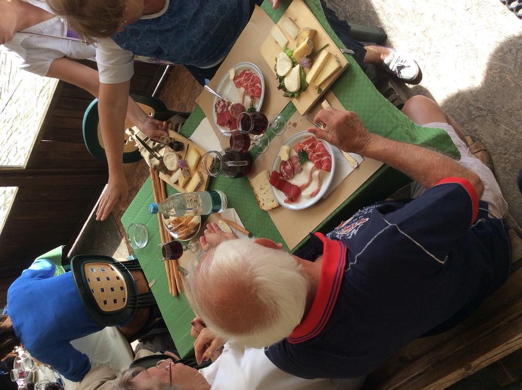 La Placette - Albergo Diffuso E Trattoria Usseaux Kültér fotó