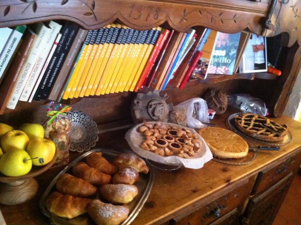 La Placette - Albergo Diffuso E Trattoria Usseaux Kültér fotó